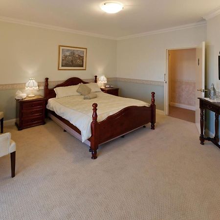 Plumes Boutique Bed & Breakfast Tamworth Exterior foto