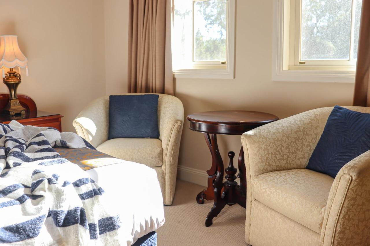 Plumes Boutique Bed & Breakfast Tamworth Exterior foto
