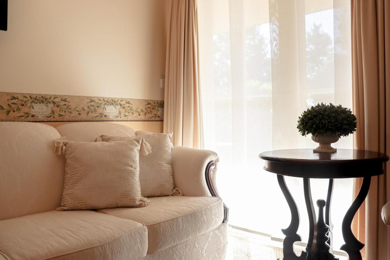 Plumes Boutique Bed & Breakfast Tamworth Exterior foto
