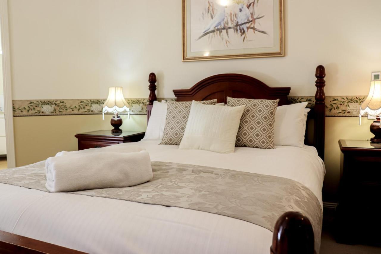 Plumes Boutique Bed & Breakfast Tamworth Exterior foto